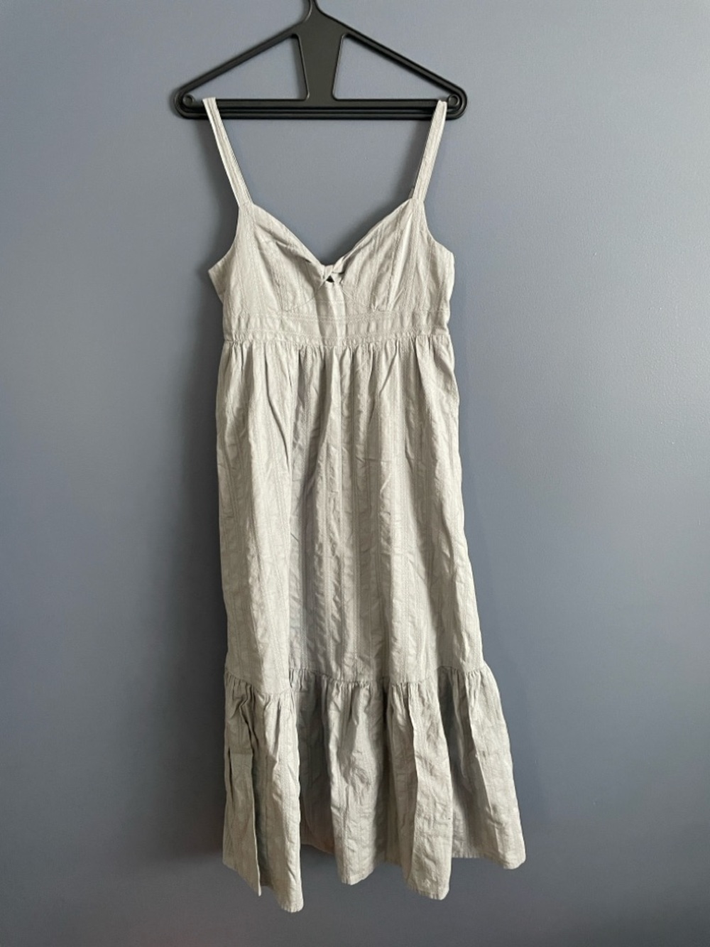 Sleeveless V-Neck Sundress in Light Grey Blue